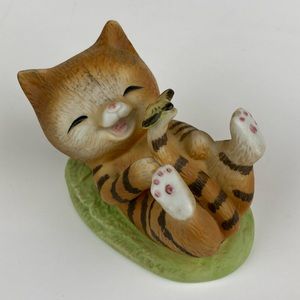 Ardco Vintage Porcelain Kitty and Butterfly Figurine